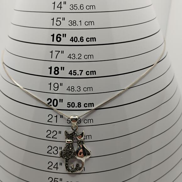 Cat Lovers Marcasite and 925 sterling on 18-inch Box Chain - Picture 3 of 5